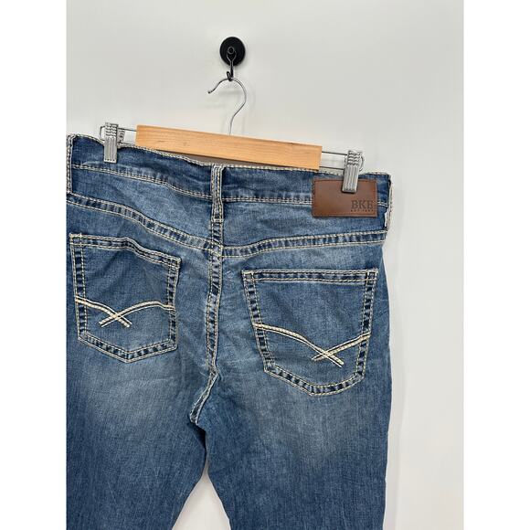 BKE Buckle Jake Straight Jeans Mens 33x34 Blue Premium Stretch Distressed Denim - Picture 7 of 9